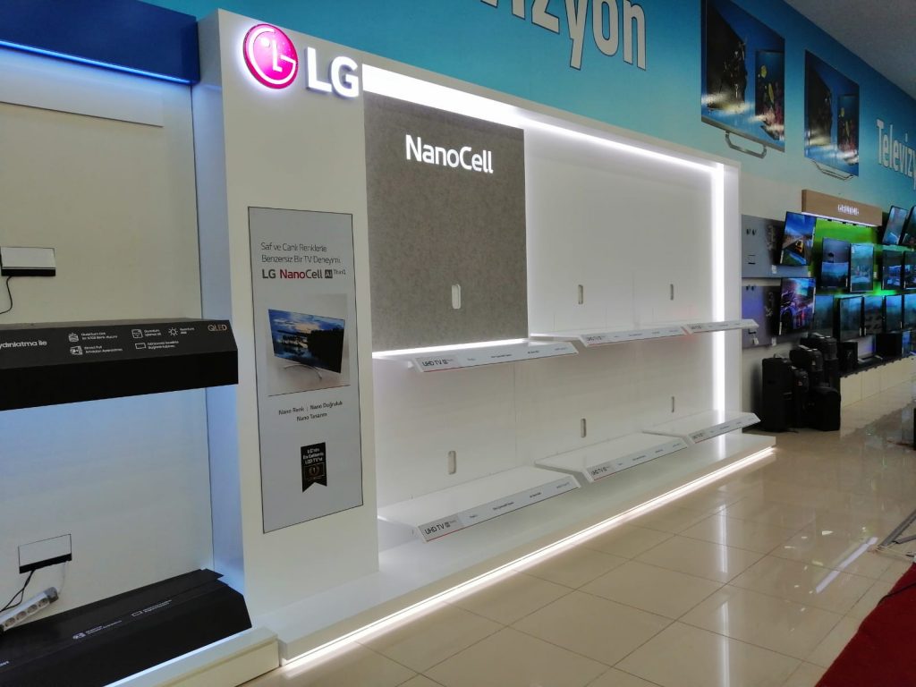 Cyclonemp-display-stand-9